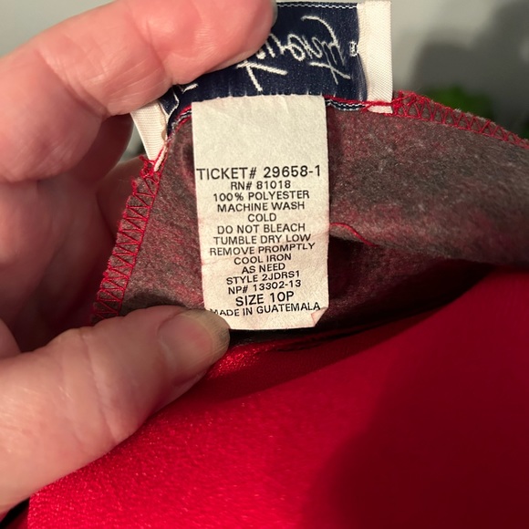 Two-Twenty Red Dress - Picture 3 of 4